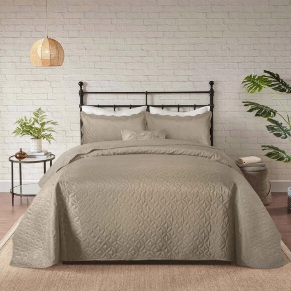 Elegant Taupe Quilted Lightweight Bedspread 3pc Set King - Picture 2 of 10
